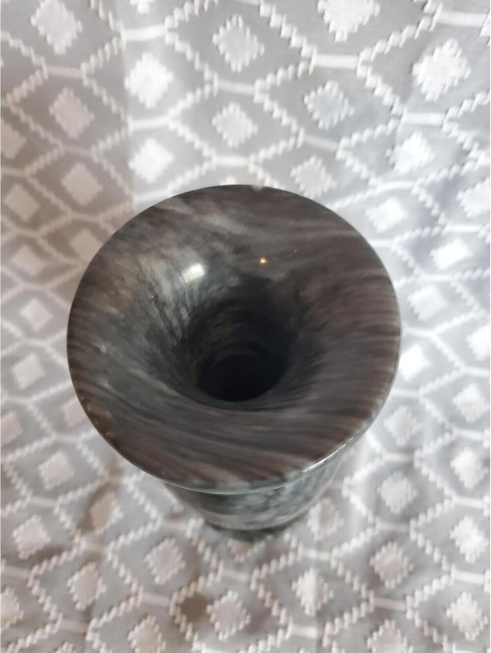 Stone Vase - Picture 4 of 4